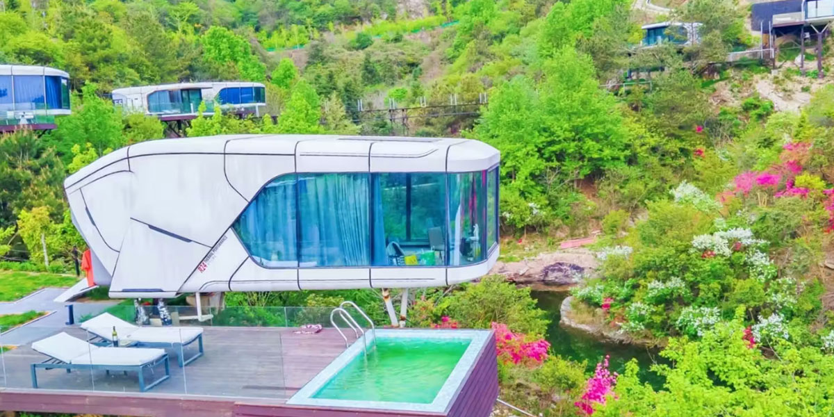 Capsule Houses vs Traditional Homes