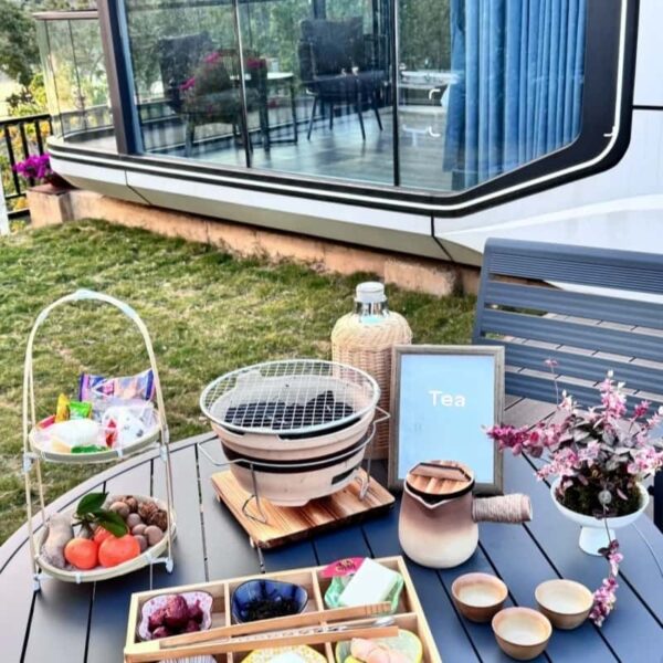tiny capsule home