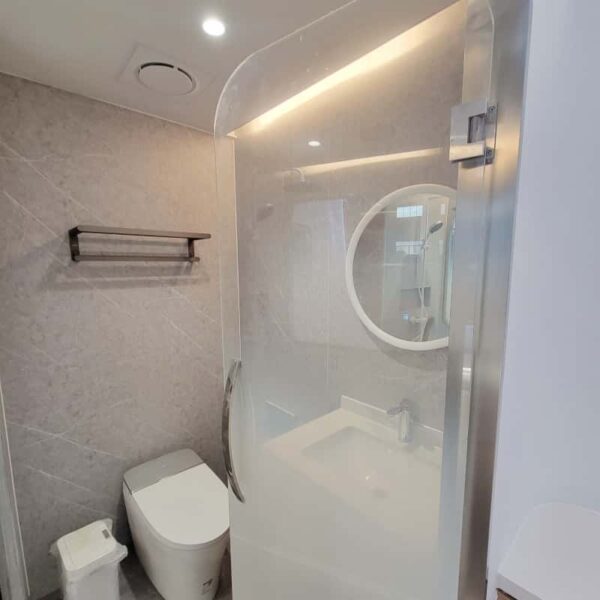 tiny capsule home