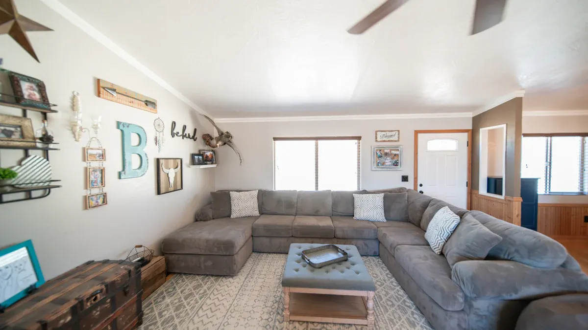 Trailer Home On Wheels Space & Layout