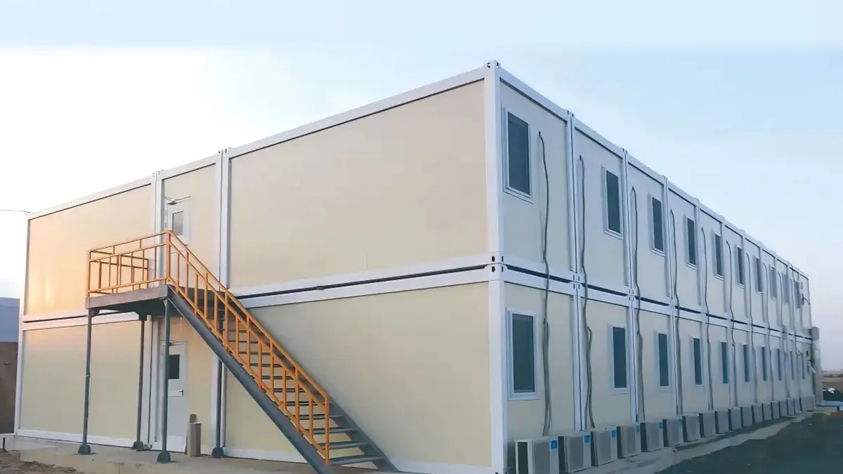 Maisons préfabriquées en conteneurs pliables